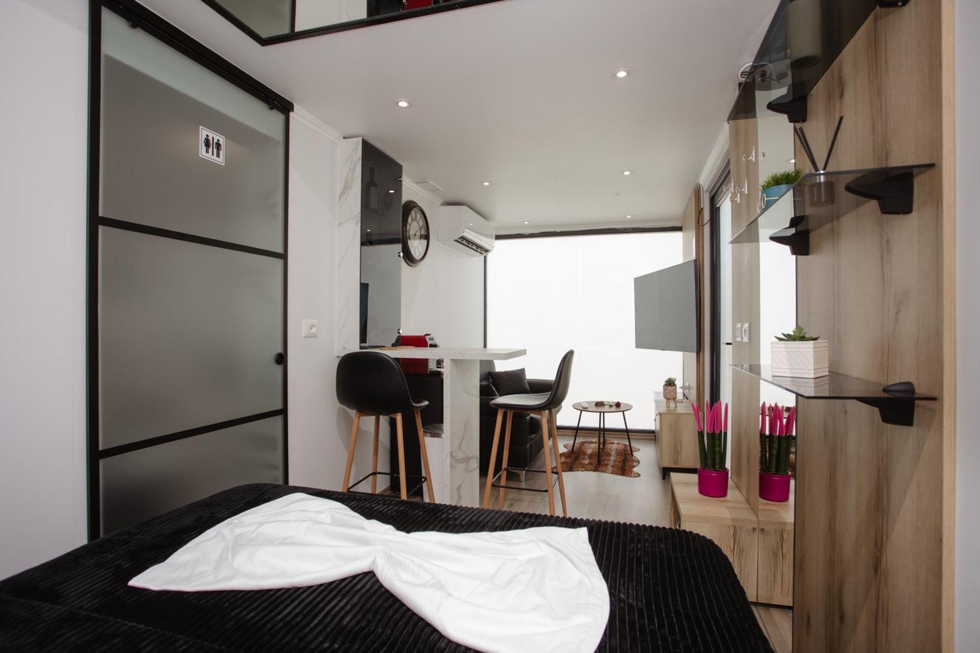 Villa 446 Tiny House Shiroke Esterno foto