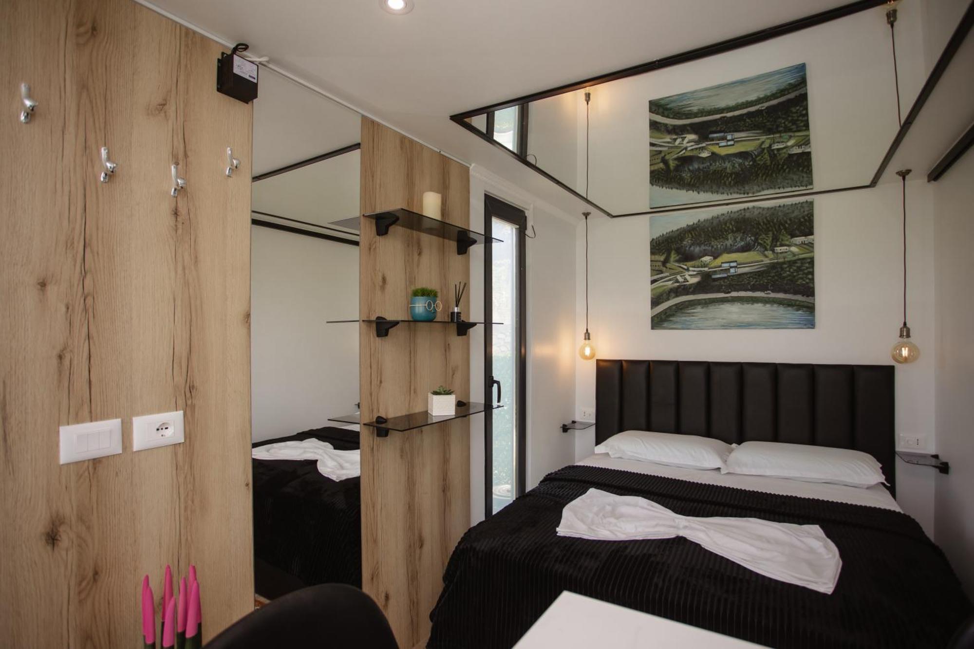 Villa 446 Tiny House Shiroke Esterno foto